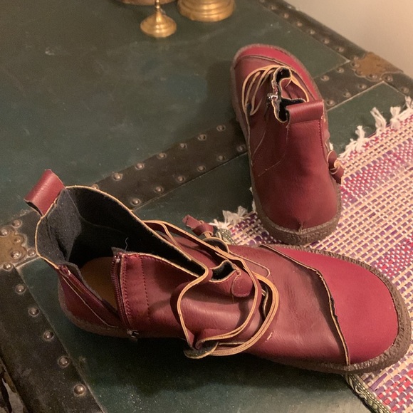 Booties. New - Picture 4 of 6